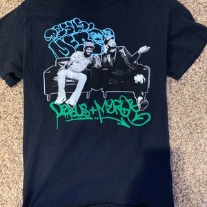 URBAN OUTFITTERS (black tee)